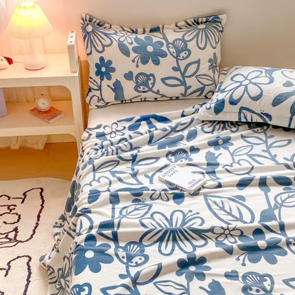 Floral Style Bedsheet Velvet Flat Sheet for Winter Warm Bed Linen Skin-Friendly Bed Sheets Sabanas Para Cama (No Pillowcase)